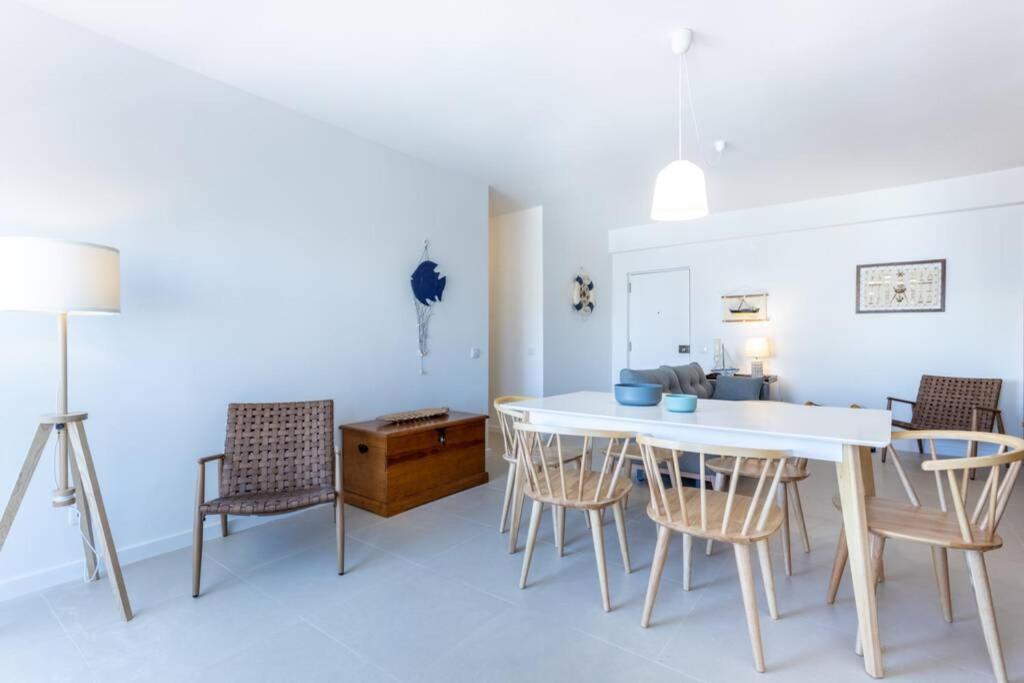 Cozy Ap Renovado 1ª Linha De Praia - Armacao Pera Armação de Pêra المظهر الخارجي الصورة