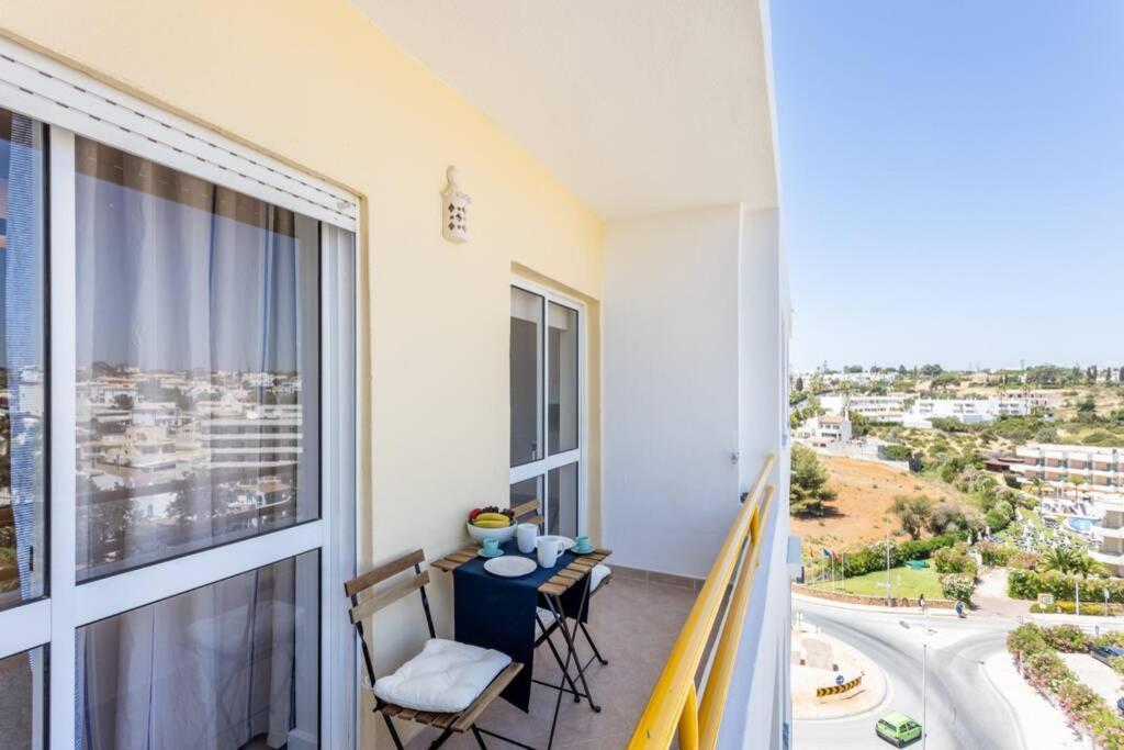 Cozy Ap Renovado 1ª Linha De Praia - Armacao Pera Armação de Pêra المظهر الخارجي الصورة