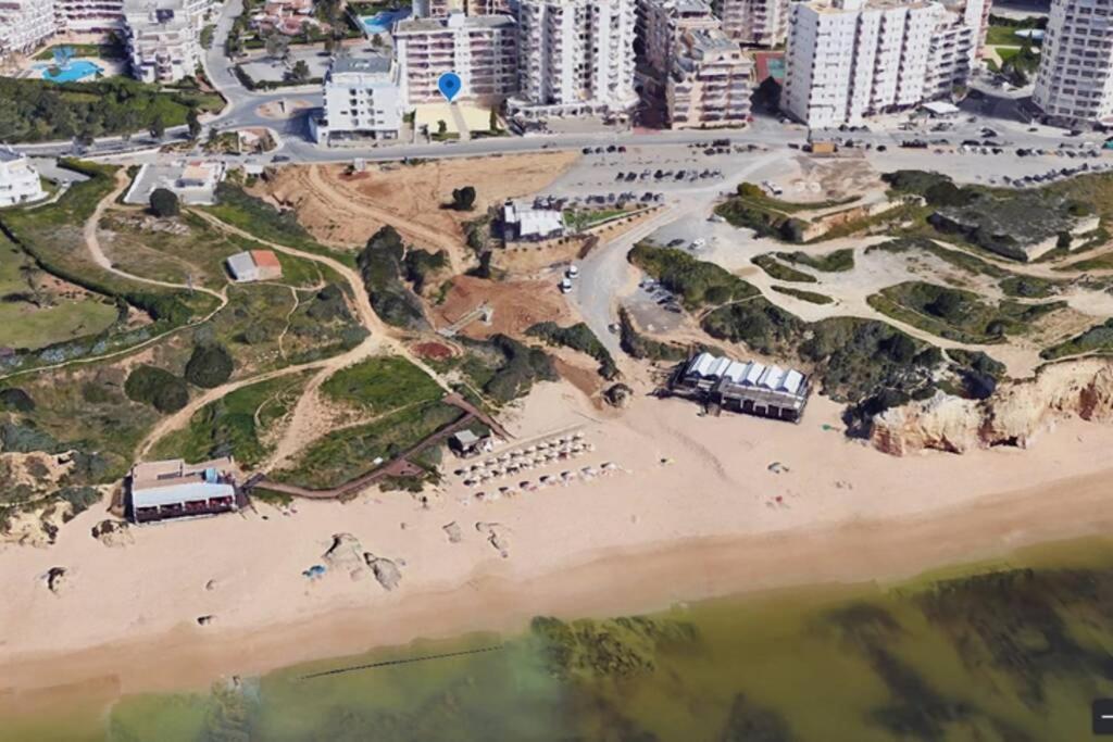 Cozy Ap Renovado 1ª Linha De Praia - Armacao Pera Armação de Pêra المظهر الخارجي الصورة